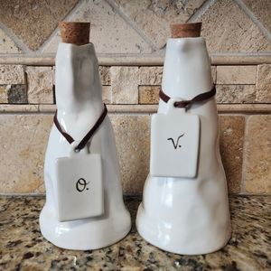 Montes Doggett Oil and Vinegar Set, No. 311